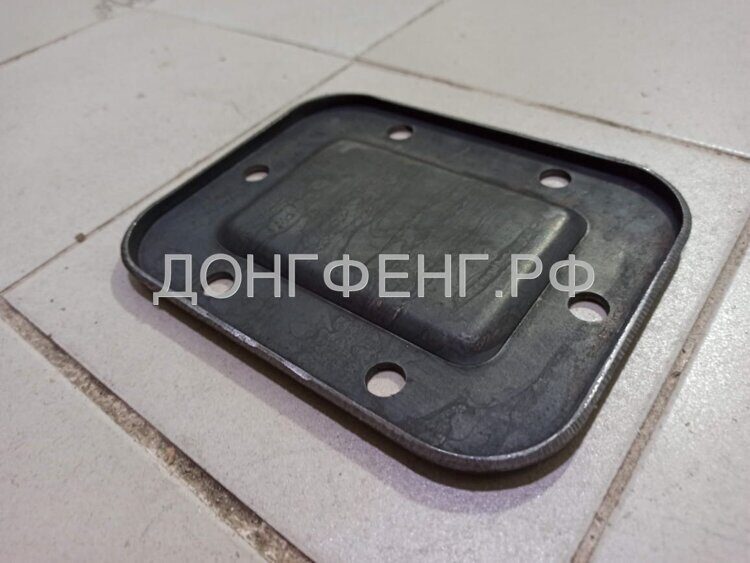 Крышка бокового люка КПП Dong Feng, Howo, Shaanxi, Shacman, Foton, BEIFANG BENCHI, FAW, МАЗ, CAMC